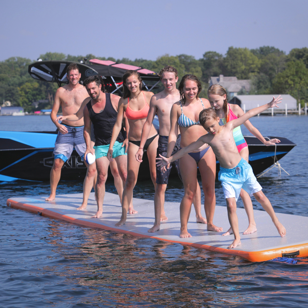 Reef | Inflatable Water Mat | 6.5" X 13